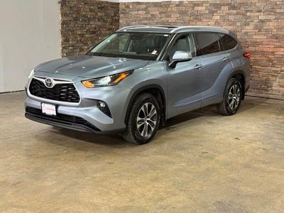 2022 Toyota Highlander — detail view