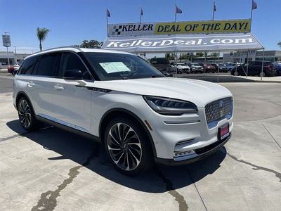 2020 Lincoln Aviator — side profile view