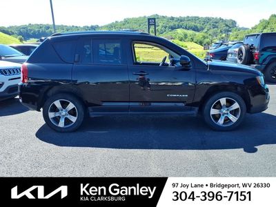 2016 Jeep Compass — detail view