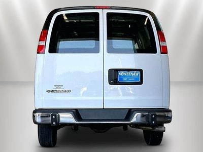 2024 Chevrolet Express Cargo 2500 — detail view