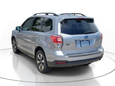 2017 Subaru Forester — detail view