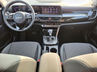 2026 Kia Seltos — side profile view