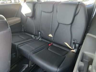 2026 Kia Carnival — detail view