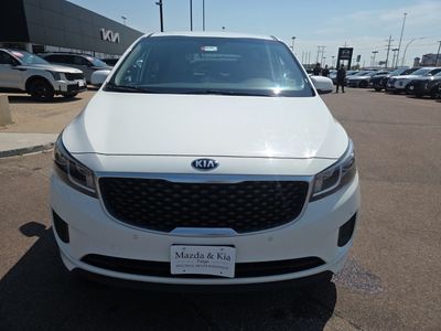 2017 Kia Sedona — side profile view