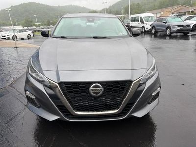 2020 Nissan Altima — side profile view