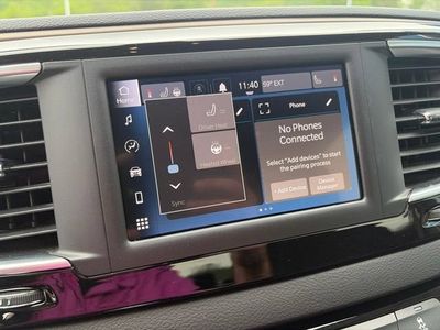 2022 Chrysler Voyager — detail view