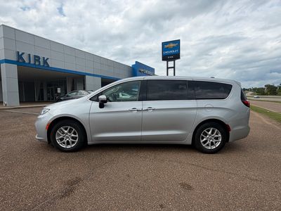 2023 Chrysler Pacifica — rear three-quarter view