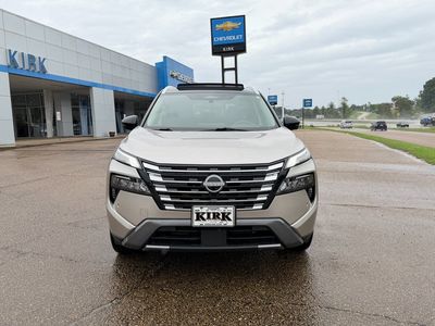 2025 Nissan Rogue — side profile view