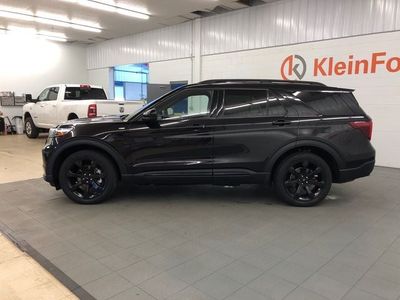 2023 Ford Explorer — interior view