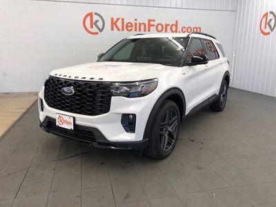 2025 Ford Explorer — rear three-quarter view