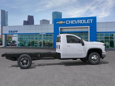 2026 Chevrolet Silverado 3500HD CC — detail view
