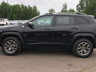 2020 Jeep Cherokee — detail view