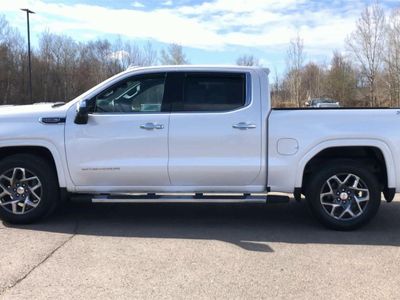 2022 GMC Sierra 1500 — detail view