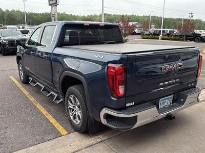 2022 GMC Sierra 1500 — interior view