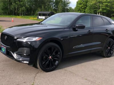 2023 Jaguar F-PACE — interior view