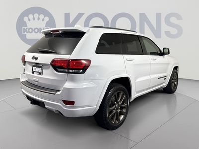 2016 Jeep Grand Cherokee — detail view