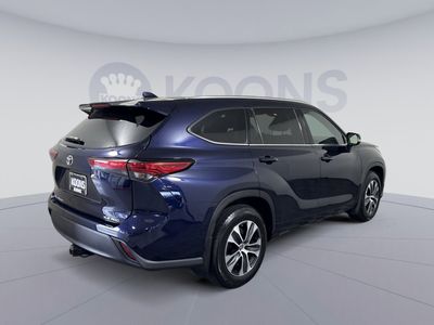 2021 Toyota Highlander — detail view