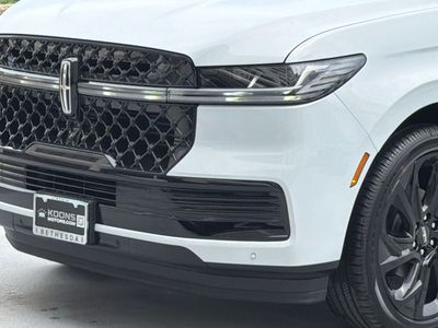 2026 Lincoln Navigator — side profile view