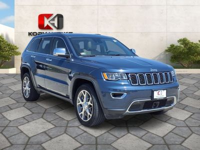 2020 Jeep Grand Cherokee — side profile view