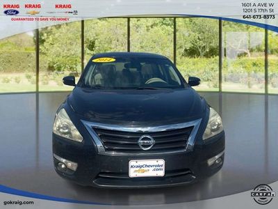 2014 Nissan Altima — side profile view