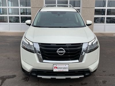2023 Nissan Pathfinder — side profile view