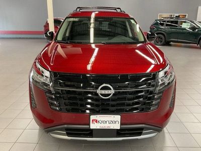 2026 Nissan Pathfinder — side profile view