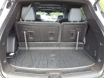 2022 Buick Enclave — detail view