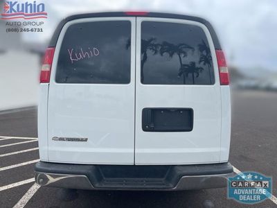 2017 Chevrolet Express 3500 — detail view