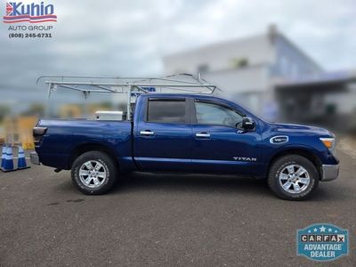 2017 Nissan Titan — side profile view