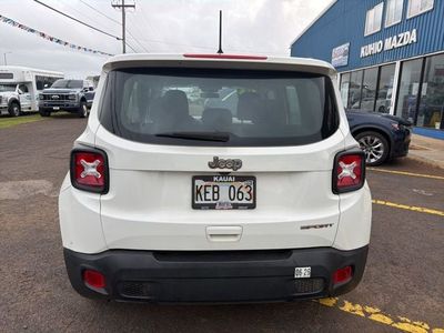2019 Jeep Renegade — interior view