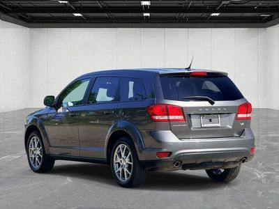 2015 Dodge Journey — rear three-quarter view