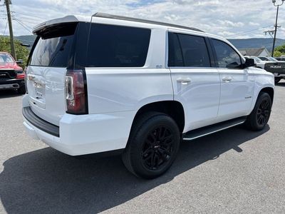 2020 GMC Yukon — detail view