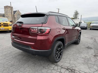 2022 Jeep Compass — detail view