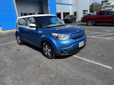 2017 Kia Soul EV — side profile view