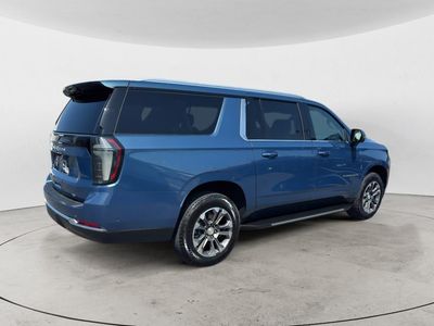 2025 Chevrolet Suburban — detail view