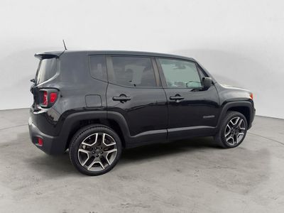 2020 Jeep Renegade — detail view
