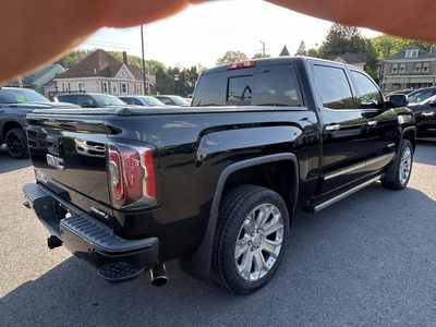 2018 GMC Sierra — detail view