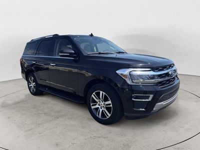 2024 Ford Expedition — side profile view