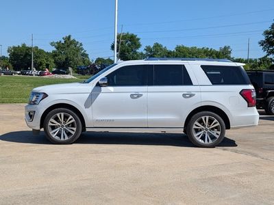 2020 Ford Expedition — side profile view