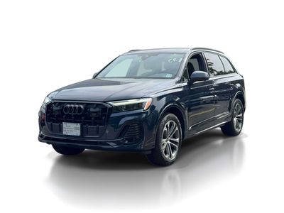 2025 Audi Q7 — side profile view