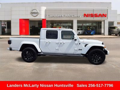 2023 Jeep Gladiator — side profile view