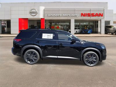2026 Nissan Pathfinder — side profile view