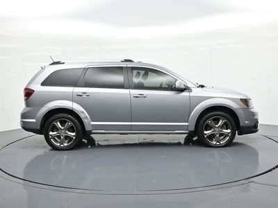 2017 Dodge Journey — detail view