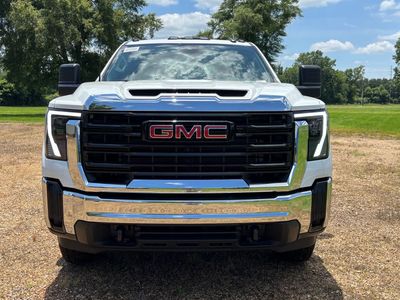 2026 GMC Sierra 3500 HD Chassis Cab — side profile view