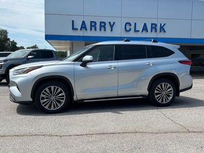 2021 Toyota Highlander — rear three-quarter view