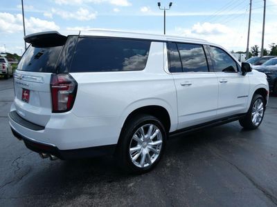 2021 Chevrolet Suburban — detail view