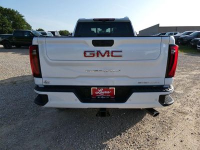 2026 GMC Sierra 2500 HD — detail view