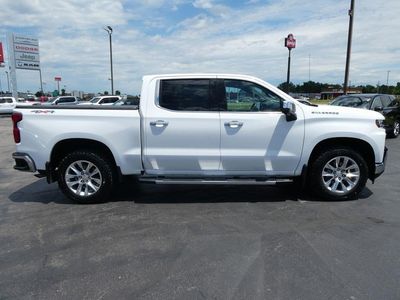 2021 Chevrolet Silverado 1500 — interior view