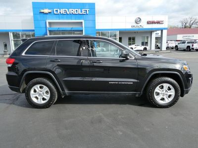 2015 Jeep Grand Cherokee — interior view