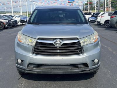 2014 Toyota Highlander — side profile view